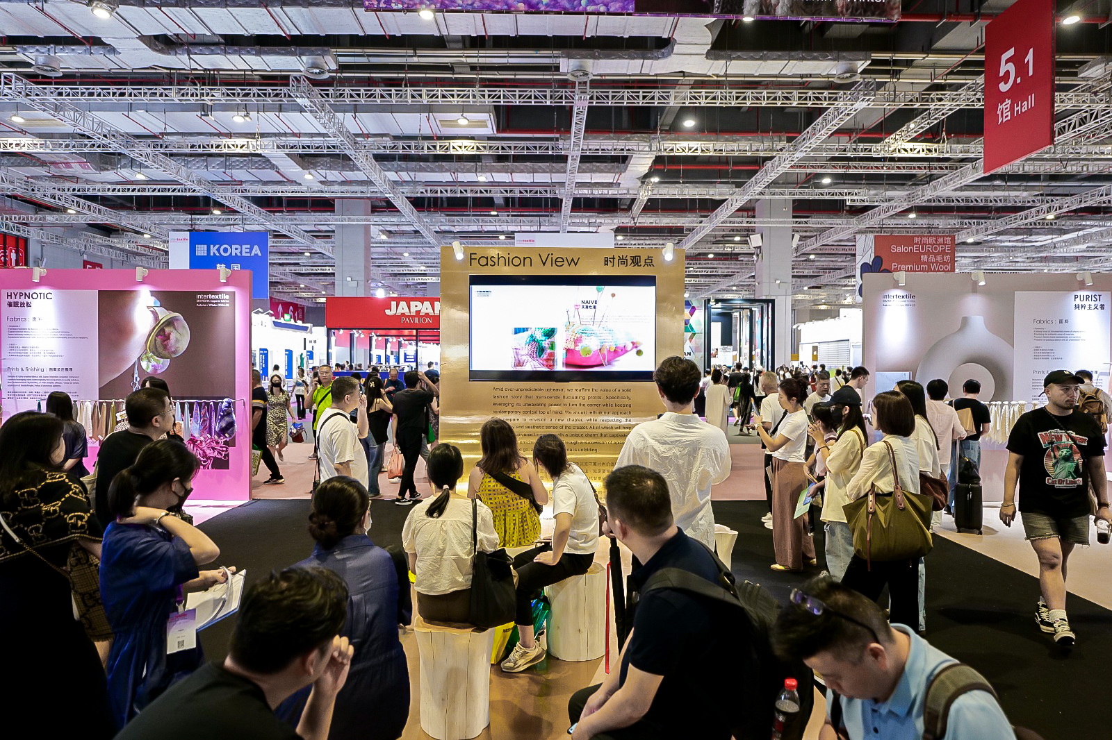 The LYCRA Company showcased latest Innovations at Intertextile Shanghai –  TextileFuture